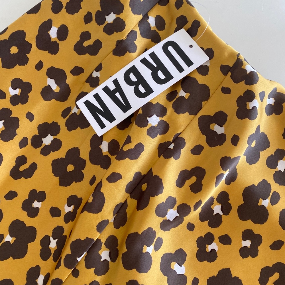 Leopard Print Two Piece Set Nwt - image 4